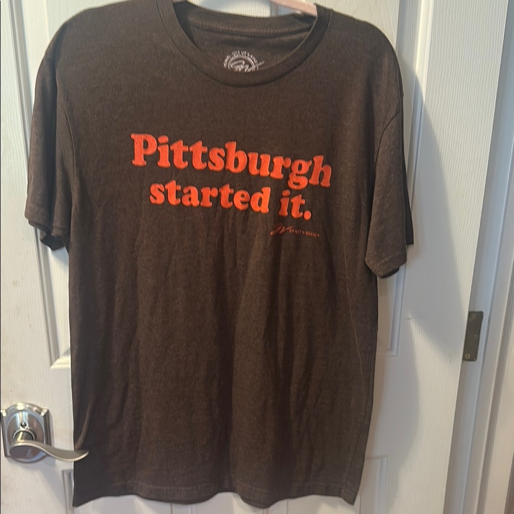 Cleveland Browns Pittsburgh started it TShirt Men Large